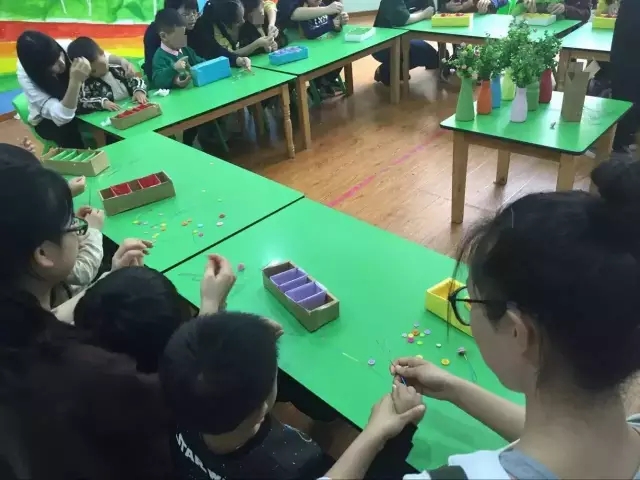 四月英菲公益课堂集